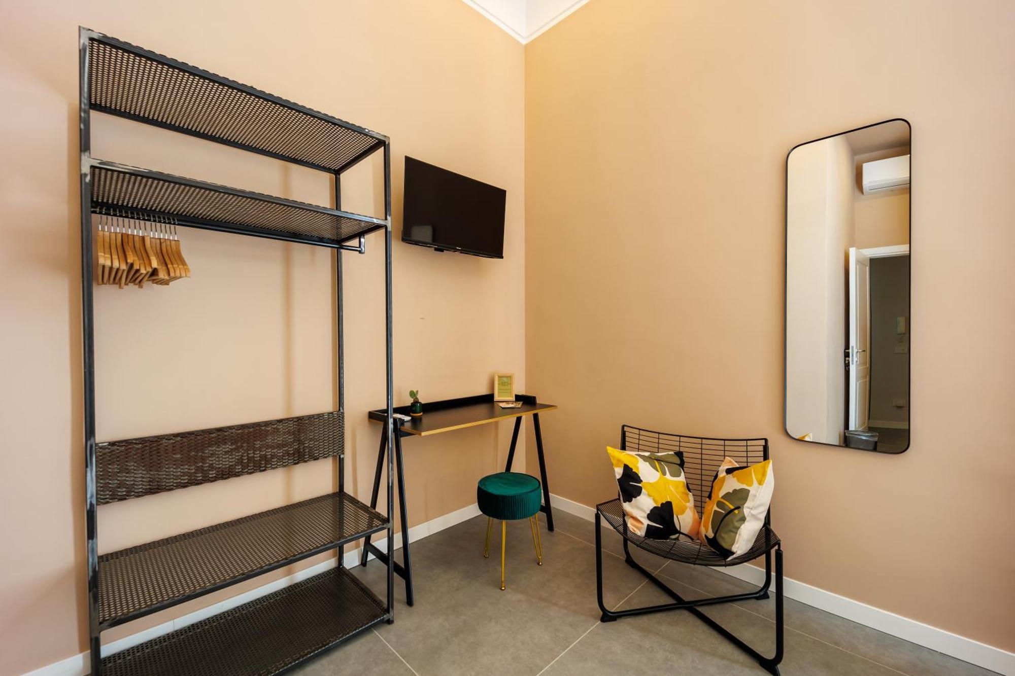 Le Stanze Di Napoli Hotel Buitenkant foto